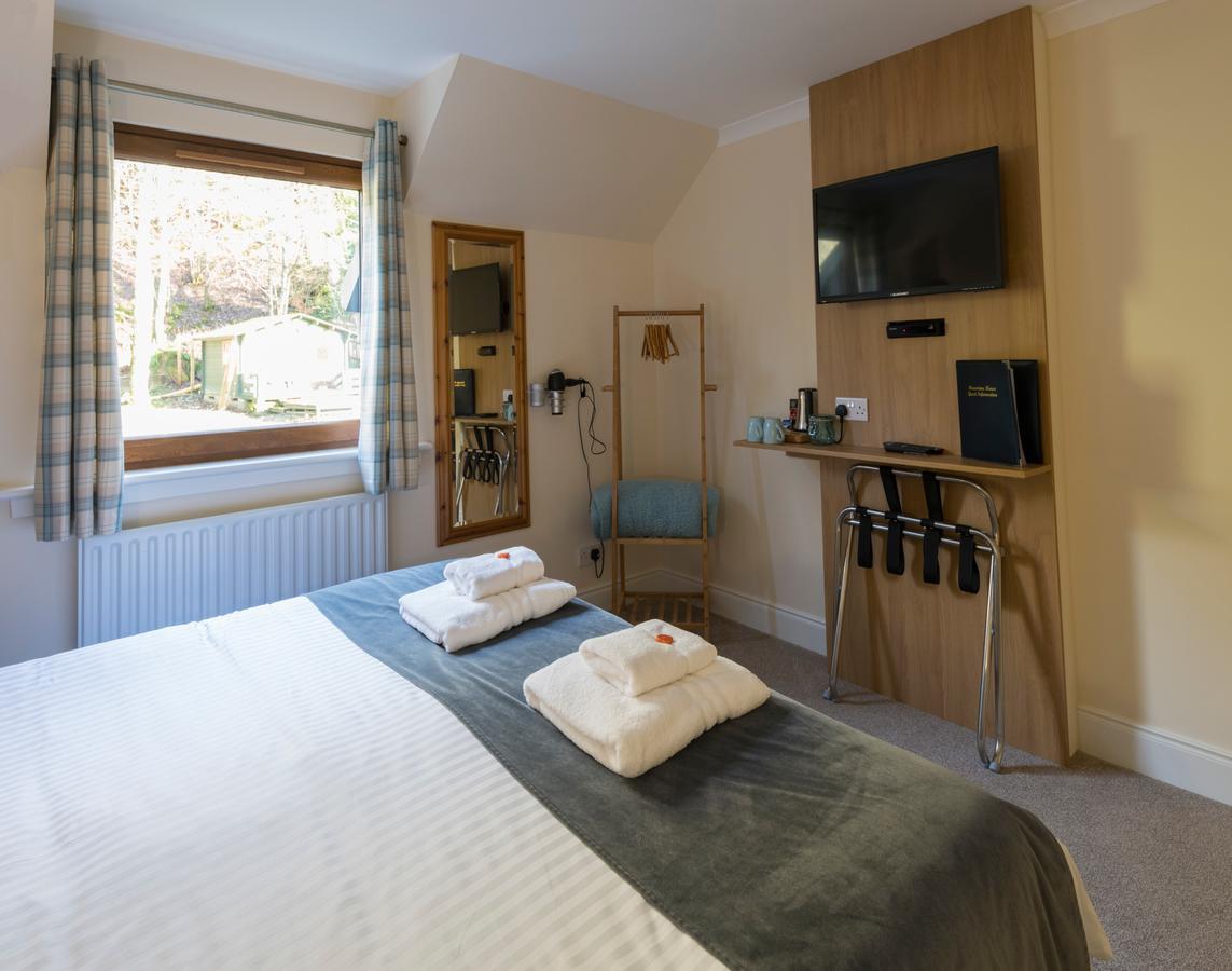 Bracarina House Bed & Breakfast & Caledonian Studio Invermoriston Exterior photo